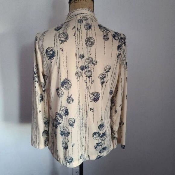 Vintage 70s Cream Navy Rose Print Button Shirt - Picture 5 of 13